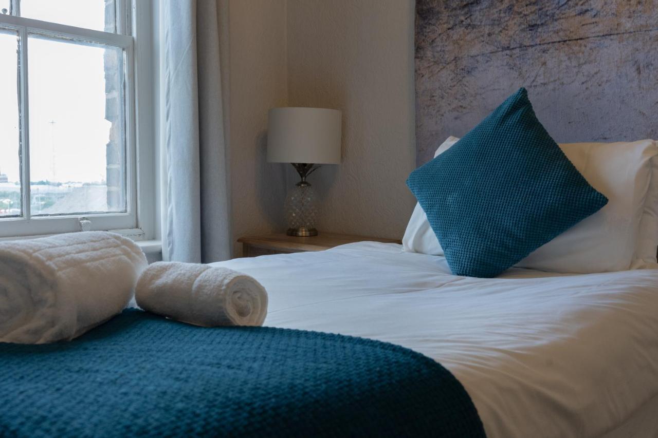 The Royal Hotel Crewe, A Brilliant Collection, Powered By Oyo Exterior foto