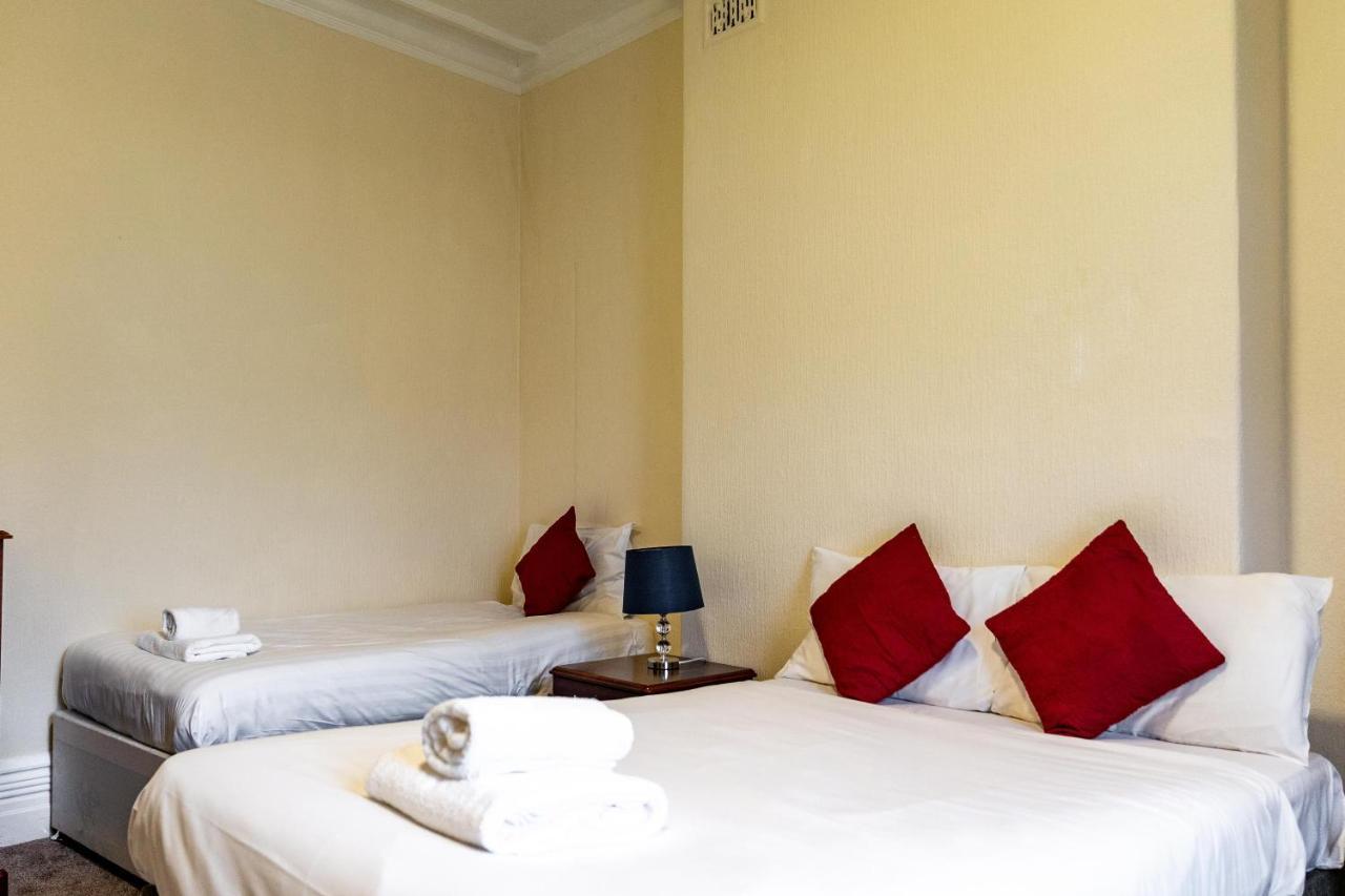The Royal Hotel Crewe, A Brilliant Collection, Powered By Oyo Exterior foto