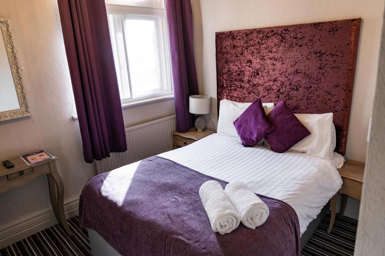 The Royal Hotel Crewe, A Brilliant Collection, Powered By Oyo Exterior foto
